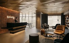 Quincy House 5*